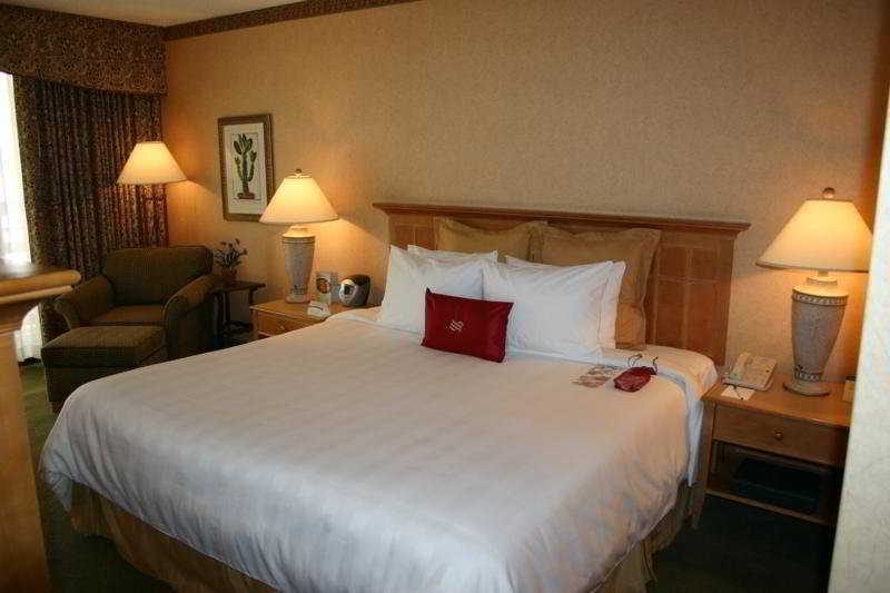 Four Points By Sheraton Phoenix North Екстериор снимка